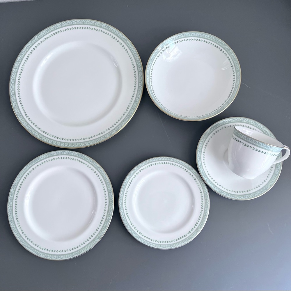 1965 ROYAL DOULTON Berkshire 6 PCs Set Plates Bowl Teacup - Vintage Retired NWOB